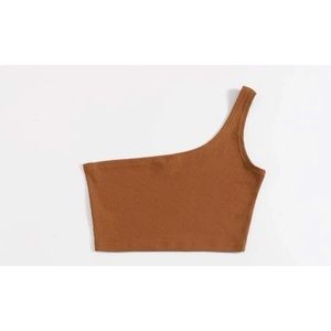 One shoulder crop top